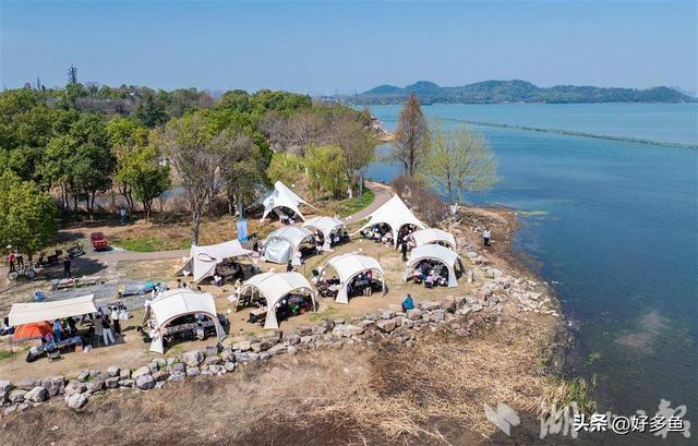 店选帐篷”：一场年轻态的旅行革命pg电子首页00后十一长假“弃酒(图4)